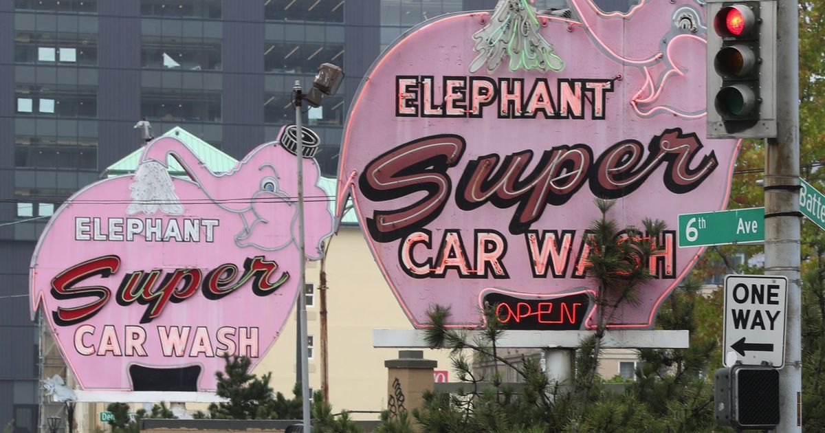 Landmark Status Sought For Iconic Elephant Car Wash Sign